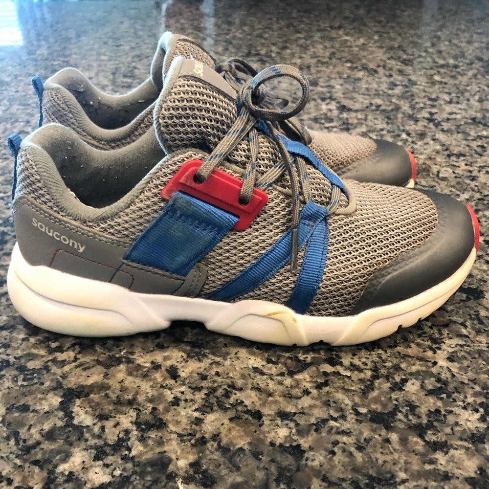Saucony boys tennis shoes- size 2